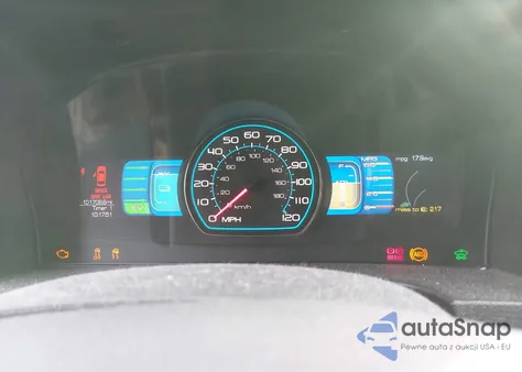 2010 Ford Fusion Hybrid z USA, uszkodzony, nr VIN 3FADP0L31AR316467